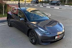 تسلا موديل 3